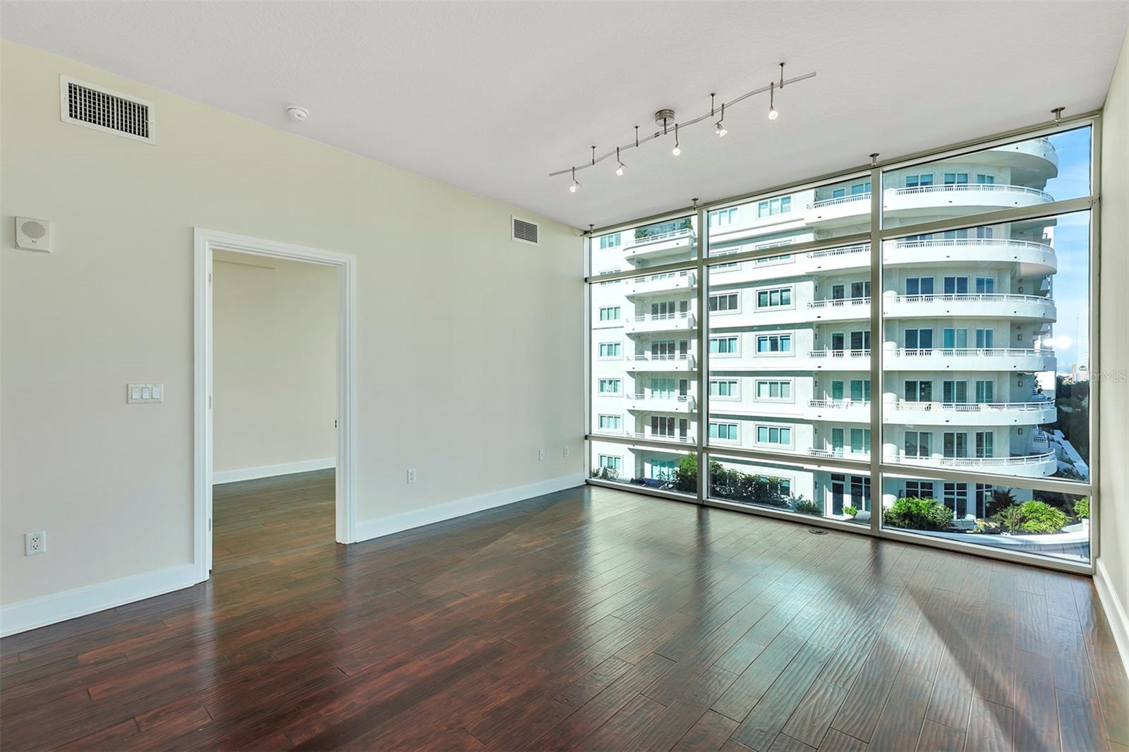 101 S EOLA DR #821, ORLANDO, FL, 32801
