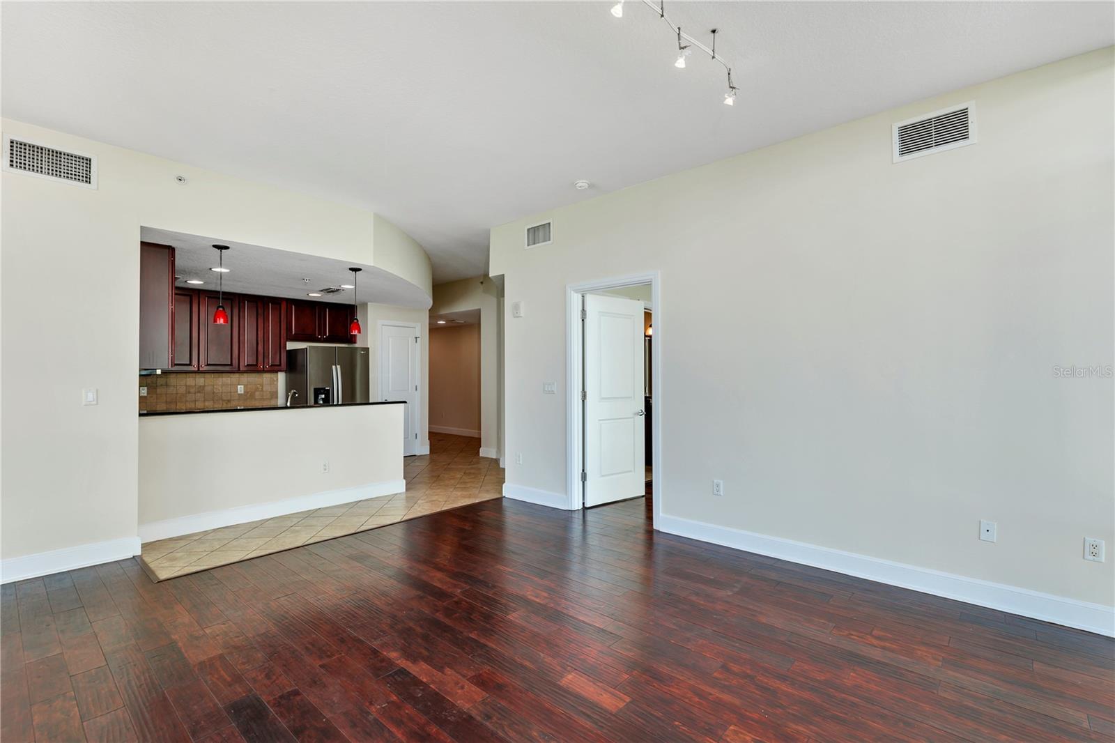 101 S EOLA DR #821, ORLANDO, FL, 32801