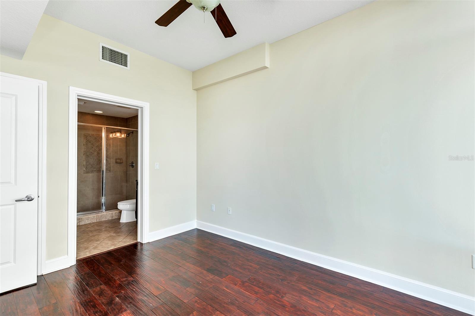 101 S EOLA DR #821, ORLANDO, FL, 32801