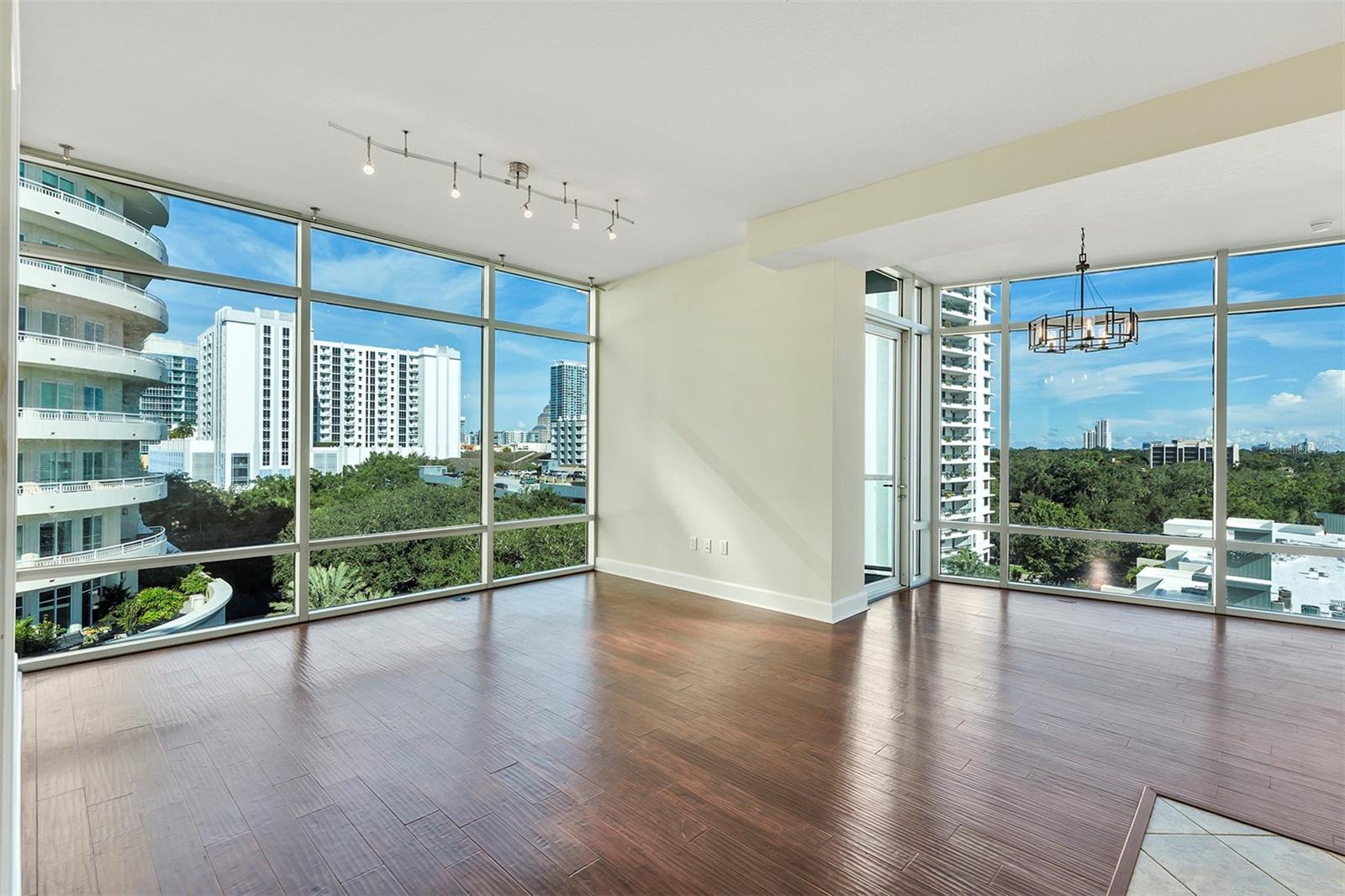 101 S EOLA DR #821, ORLANDO, FL, 32801