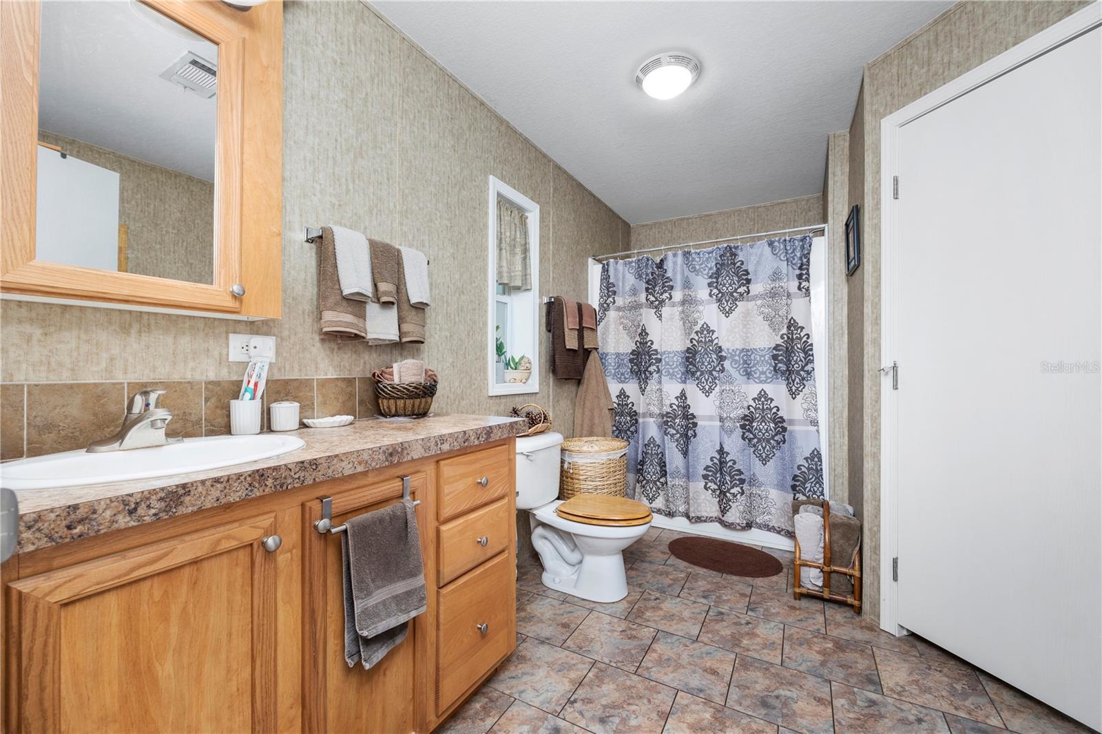 11190 NE 2ND WAY, BRANFORD, FL, 32008