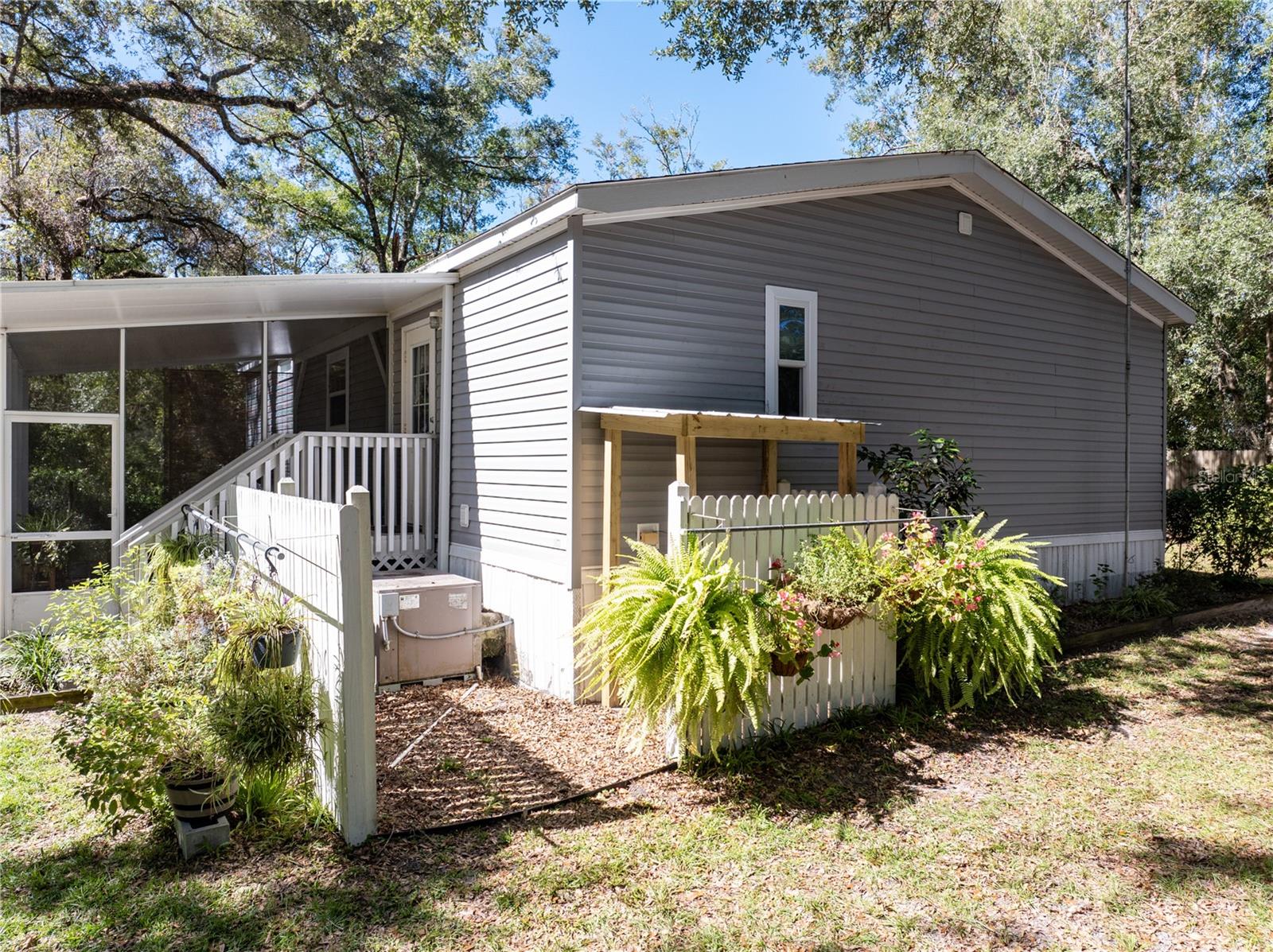 11190 NE 2ND WAY, BRANFORD, FL, 32008