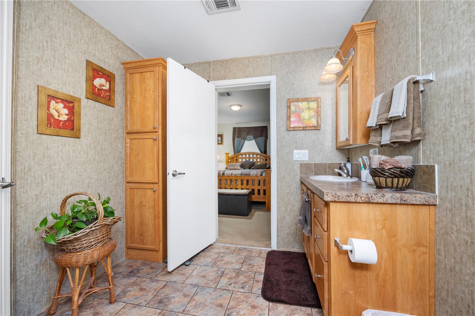 11190 NE 2ND WAY, BRANFORD, FL, 32008