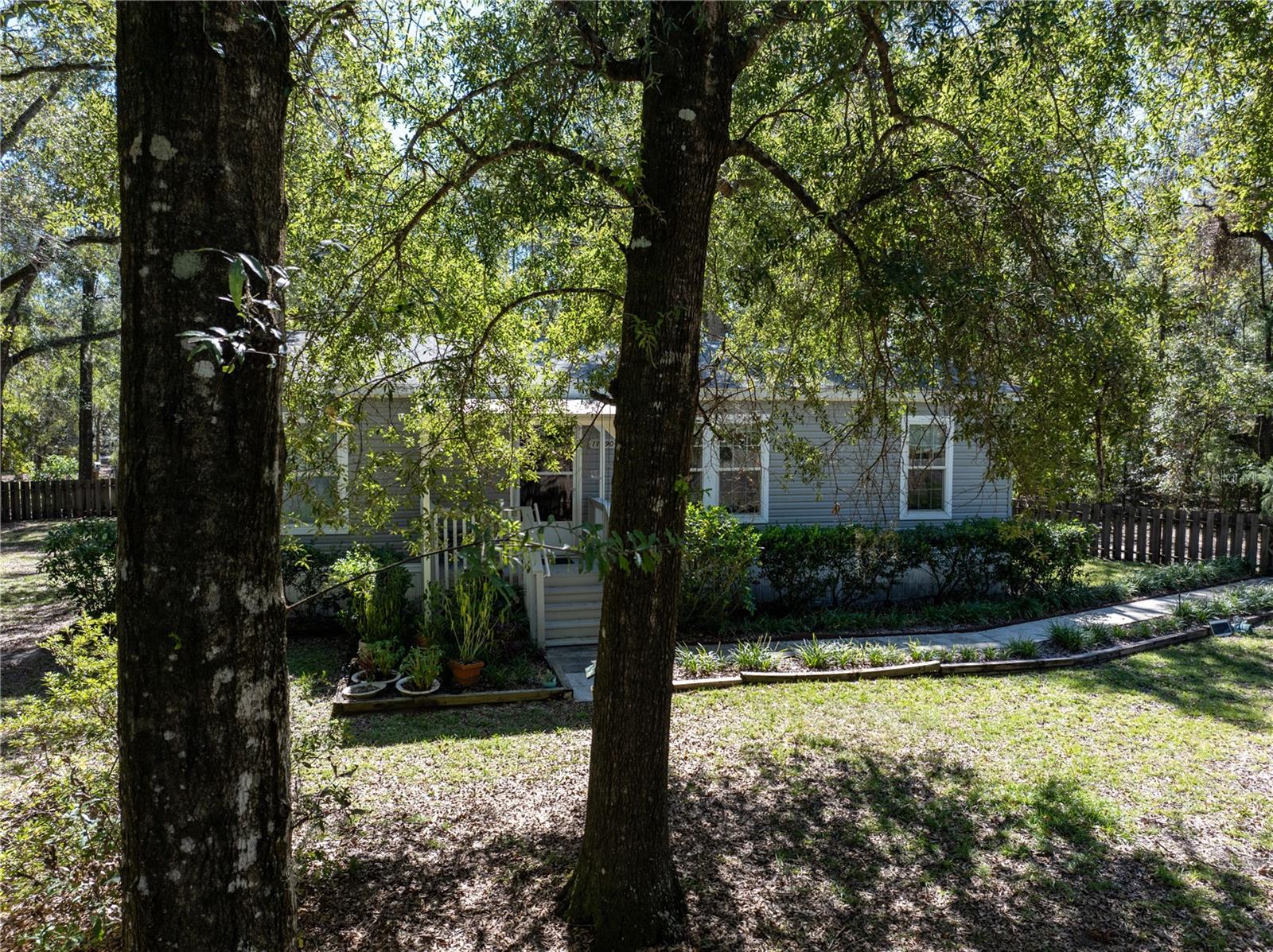 11190 NE 2ND WAY, BRANFORD, FL, 32008