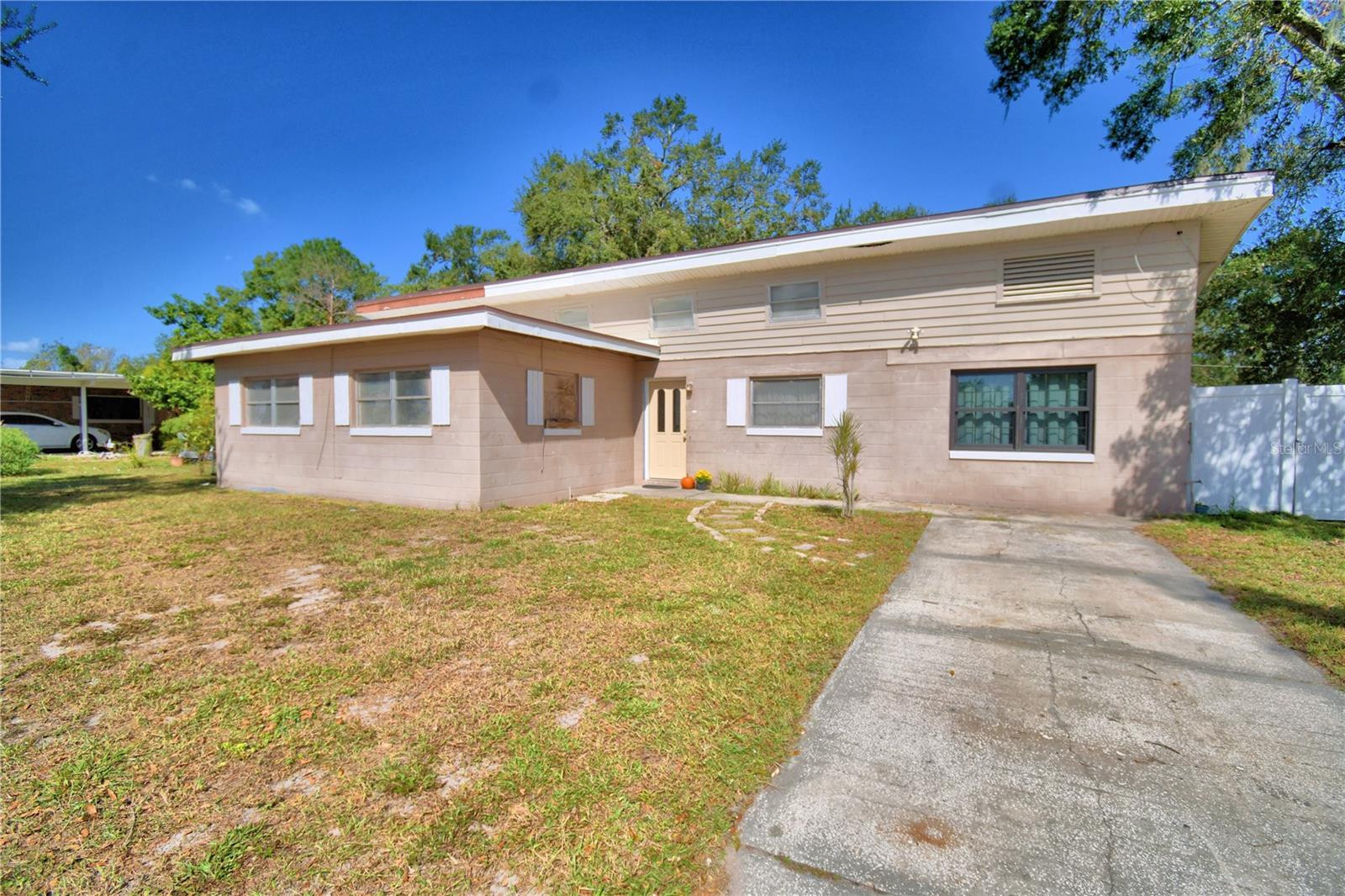 111 LESLIE AVE, WINTER HAVEN, FL, 33880