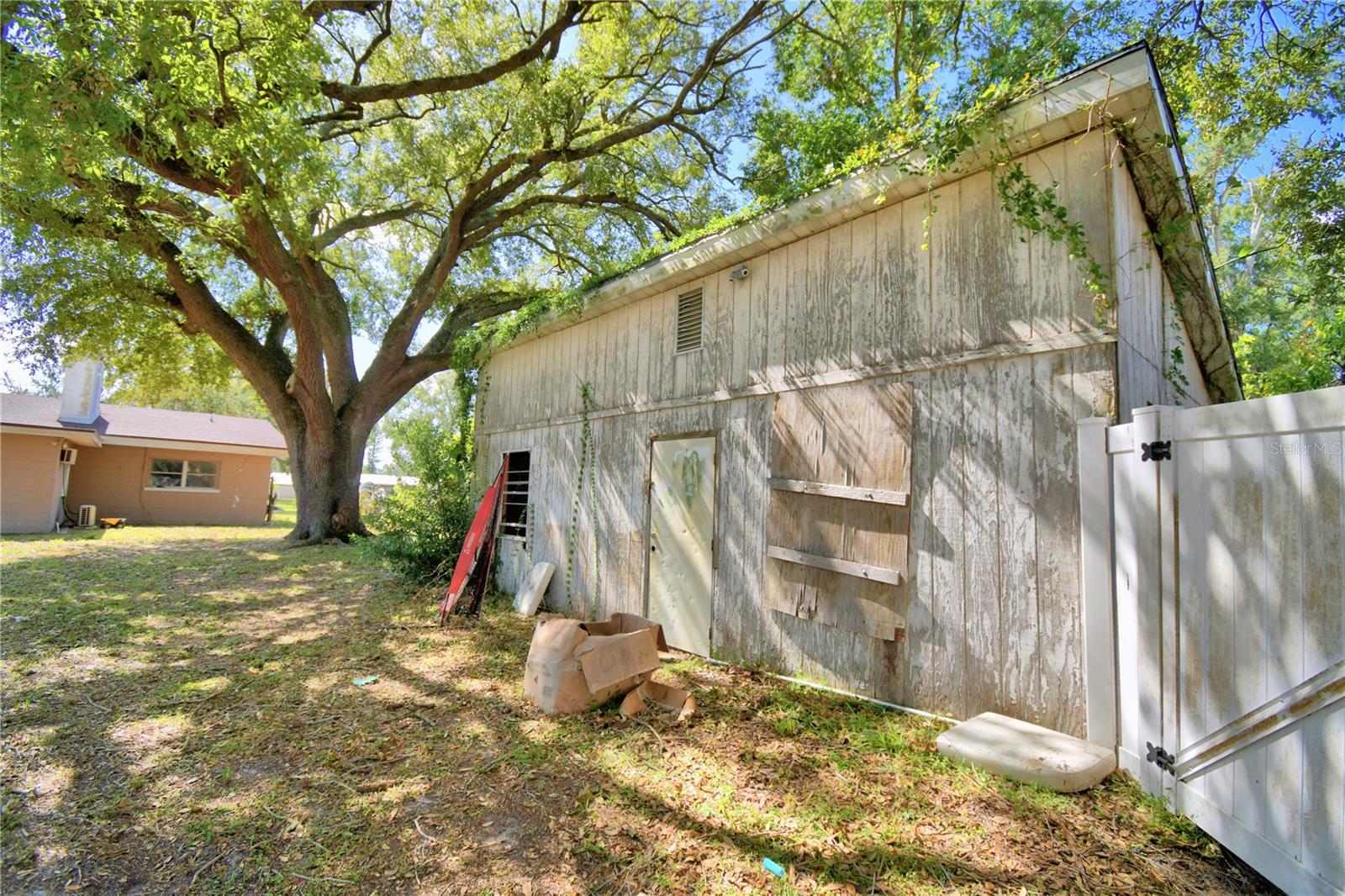 111 LESLIE AVE, WINTER HAVEN, FL, 33880