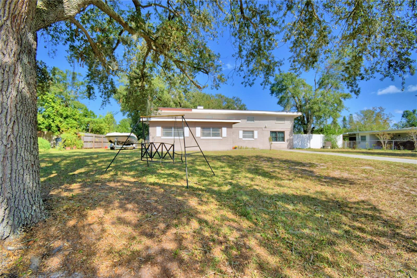 111 LESLIE AVE, WINTER HAVEN, FL, 33880