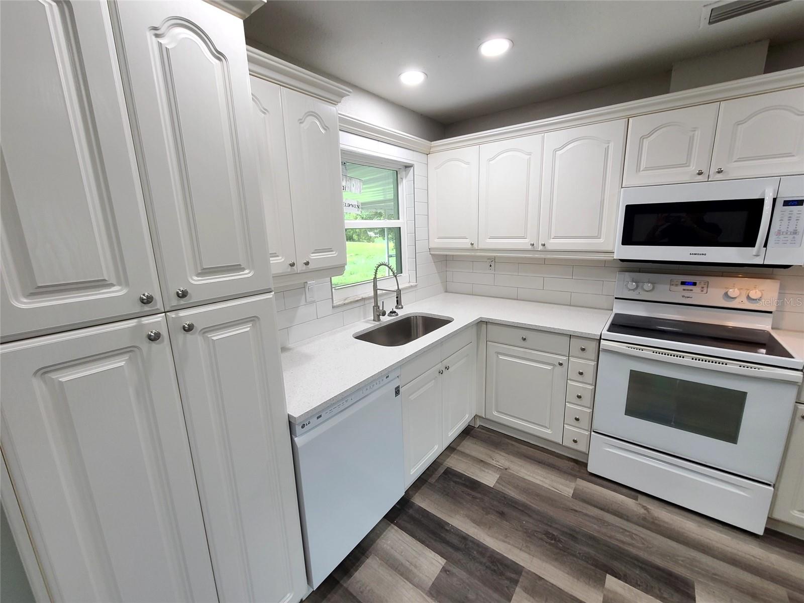 3233 LENWOOD DR, NEW PORT RICHEY, FL, 34655