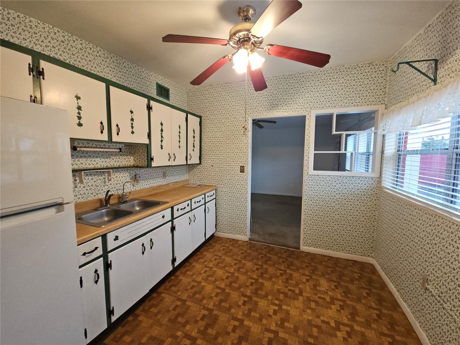 919 TIMOR AVE, ORLANDO, FL, 32804