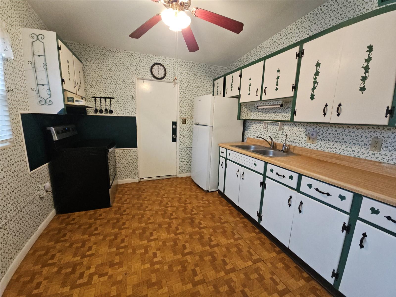 919 TIMOR AVE, ORLANDO, FL, 32804
