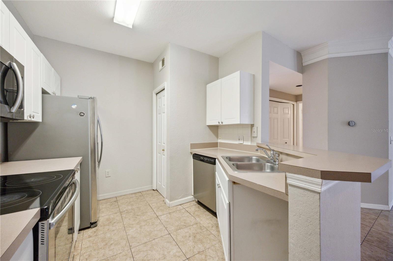 5122 NORTHRIDGE RD #207, SARASOTA, FL, 34238