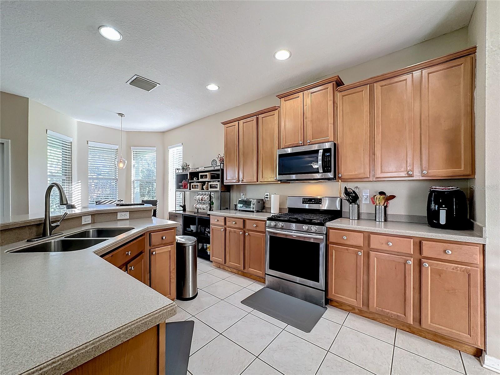 5009 CLOVER MIST DR, APOLLO BEACH, FL, 33572