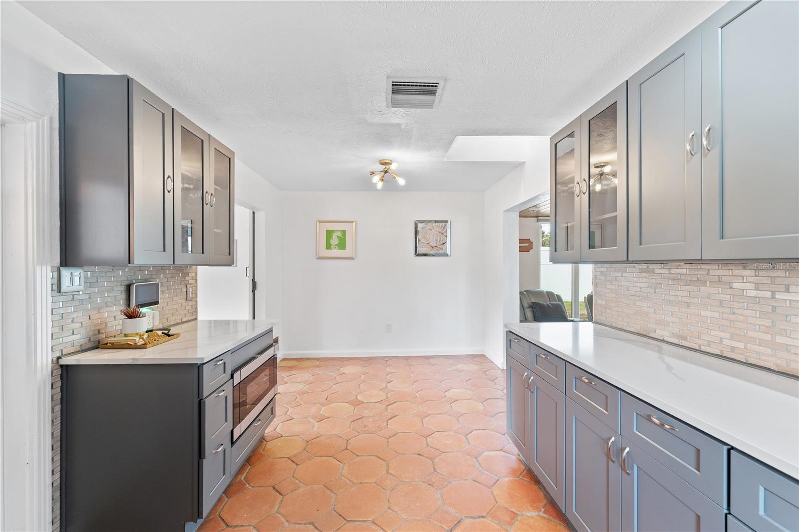 1841 BUCCANEER DR, SARASOTA, FL, 34231