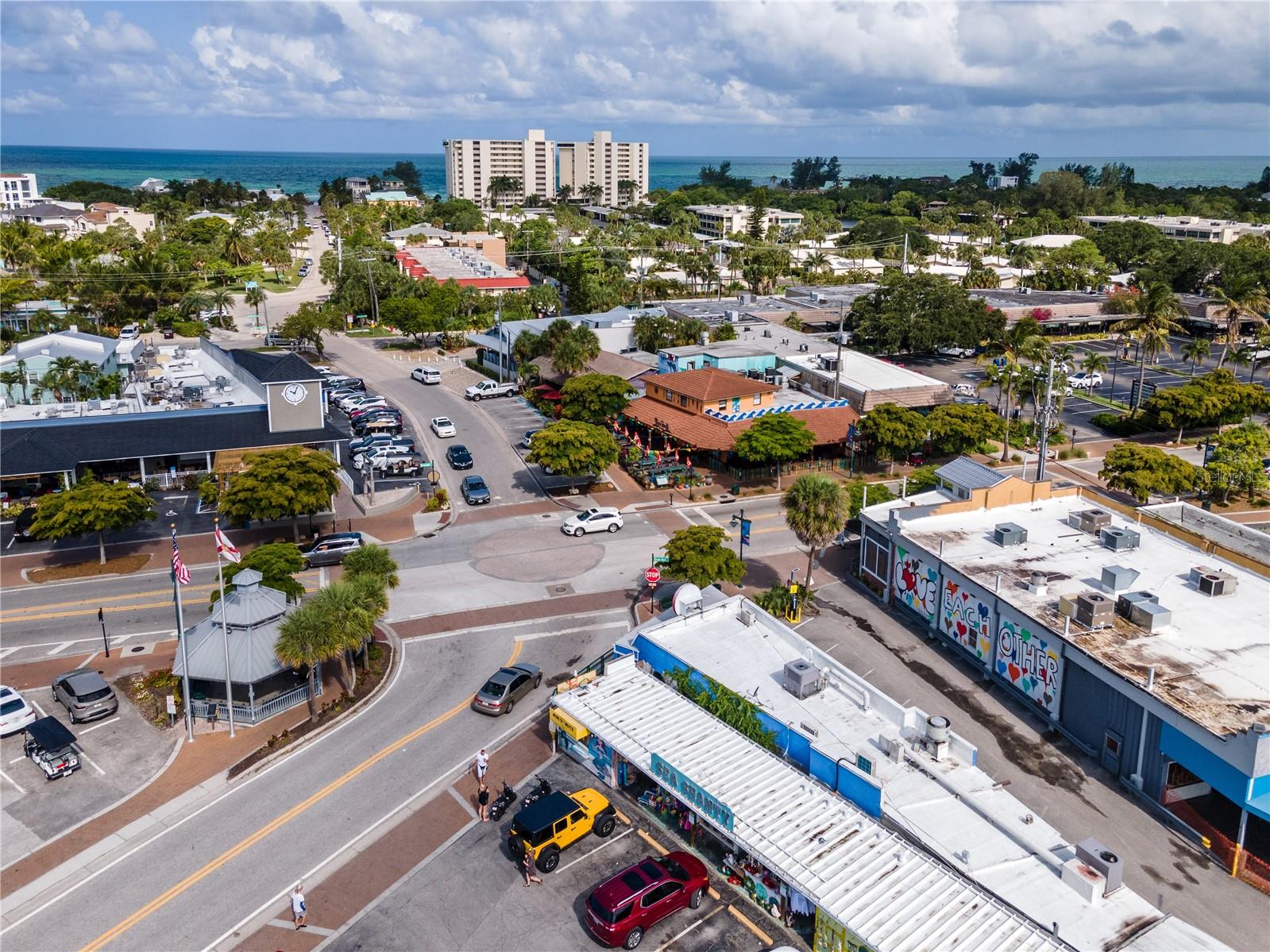 1841 BUCCANEER DR, SARASOTA, FL, 34231