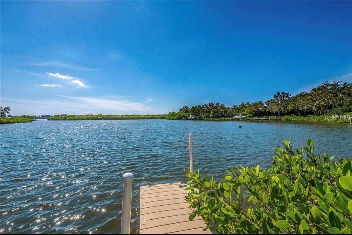 1841 BUCCANEER DR, SARASOTA, FL, 34231