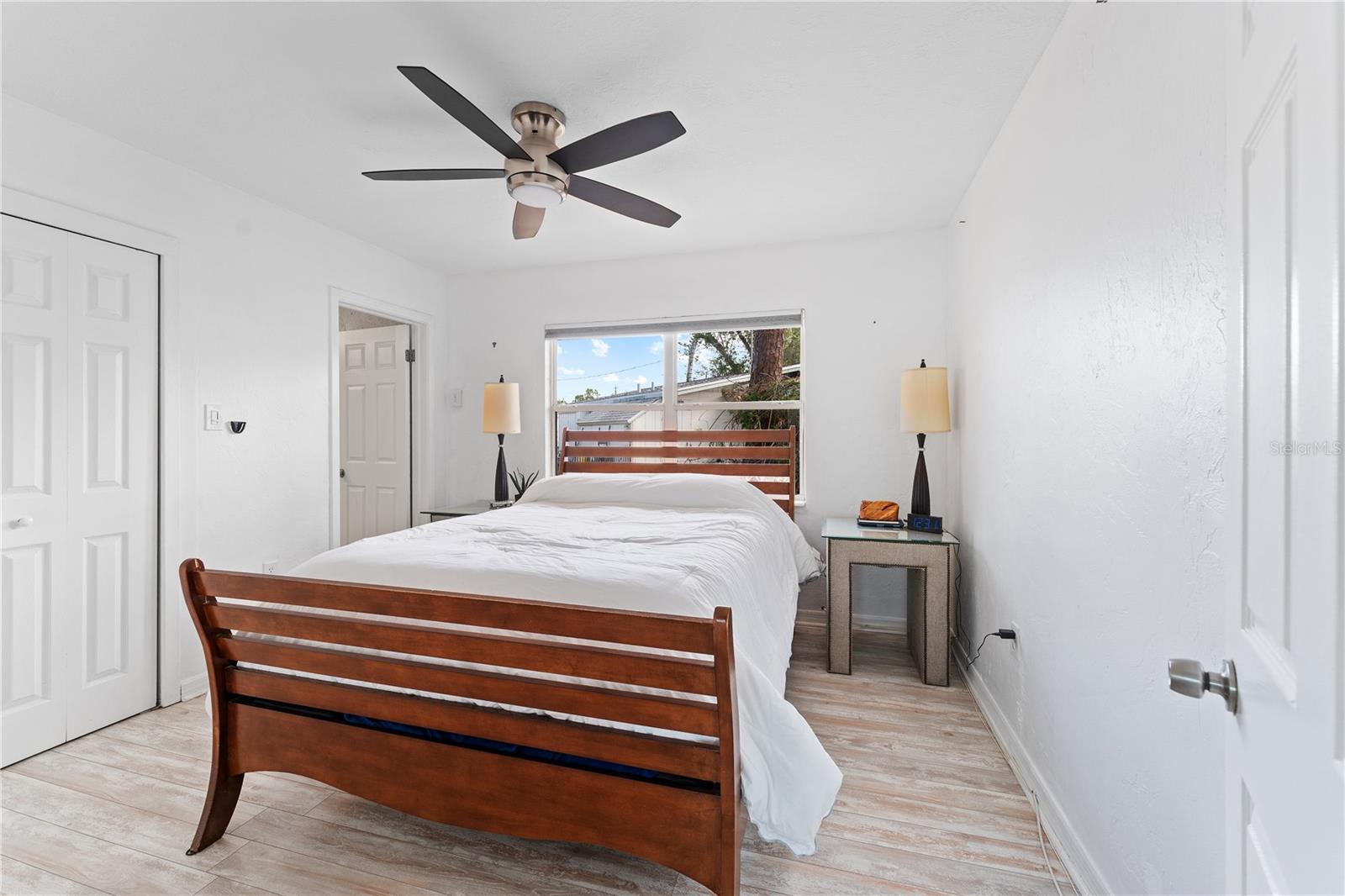 1841 BUCCANEER DR, SARASOTA, FL, 34231