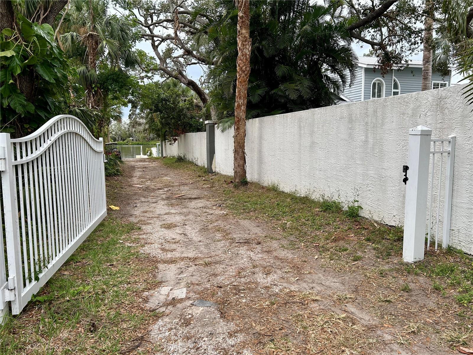 1841 BUCCANEER DR, SARASOTA, FL, 34231