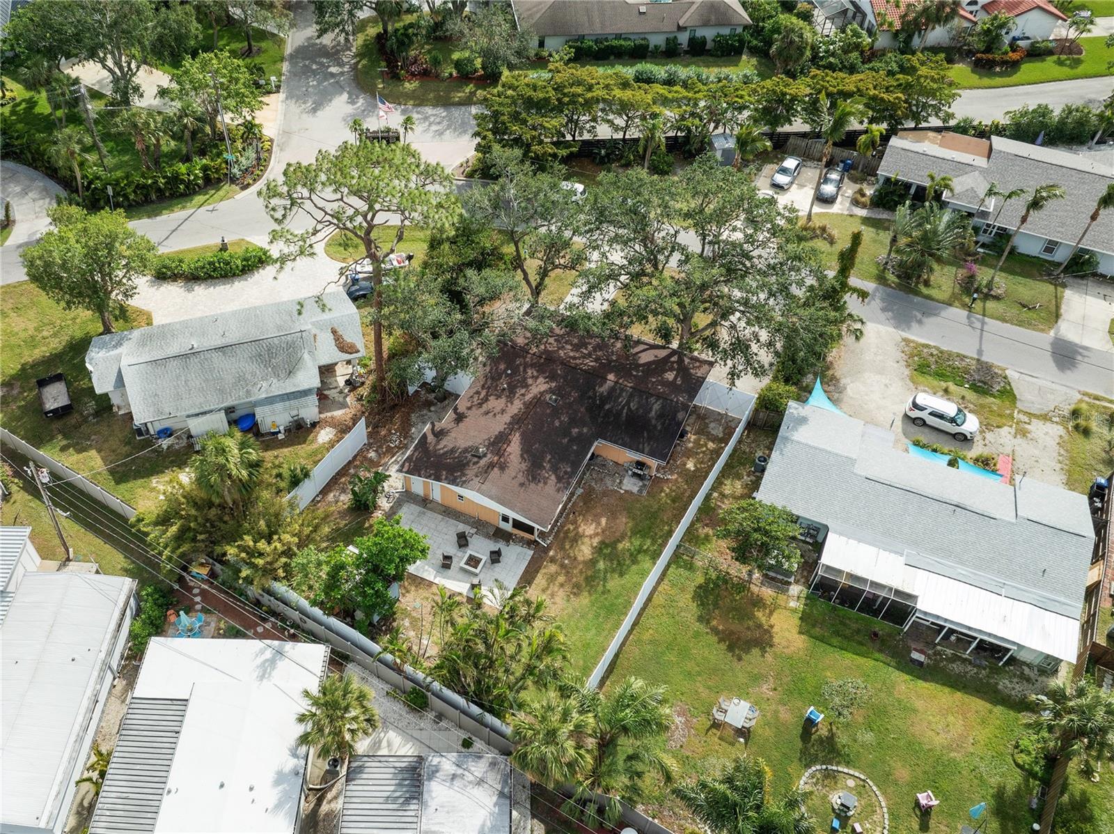 1841 BUCCANEER DR, SARASOTA, FL, 34231