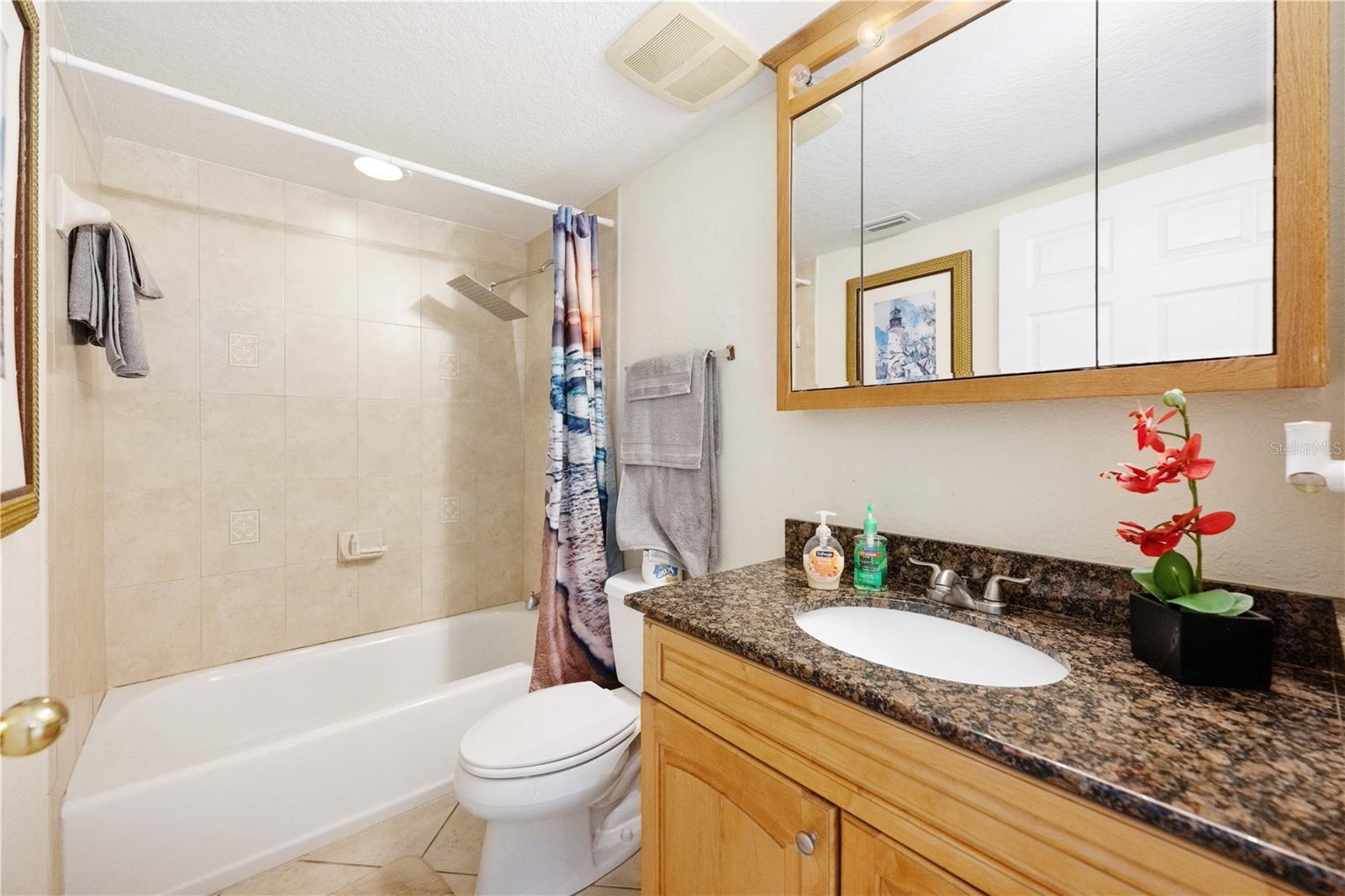 445 HAMDEN DR #302, CLEARWATER BEACH, FL, 33767