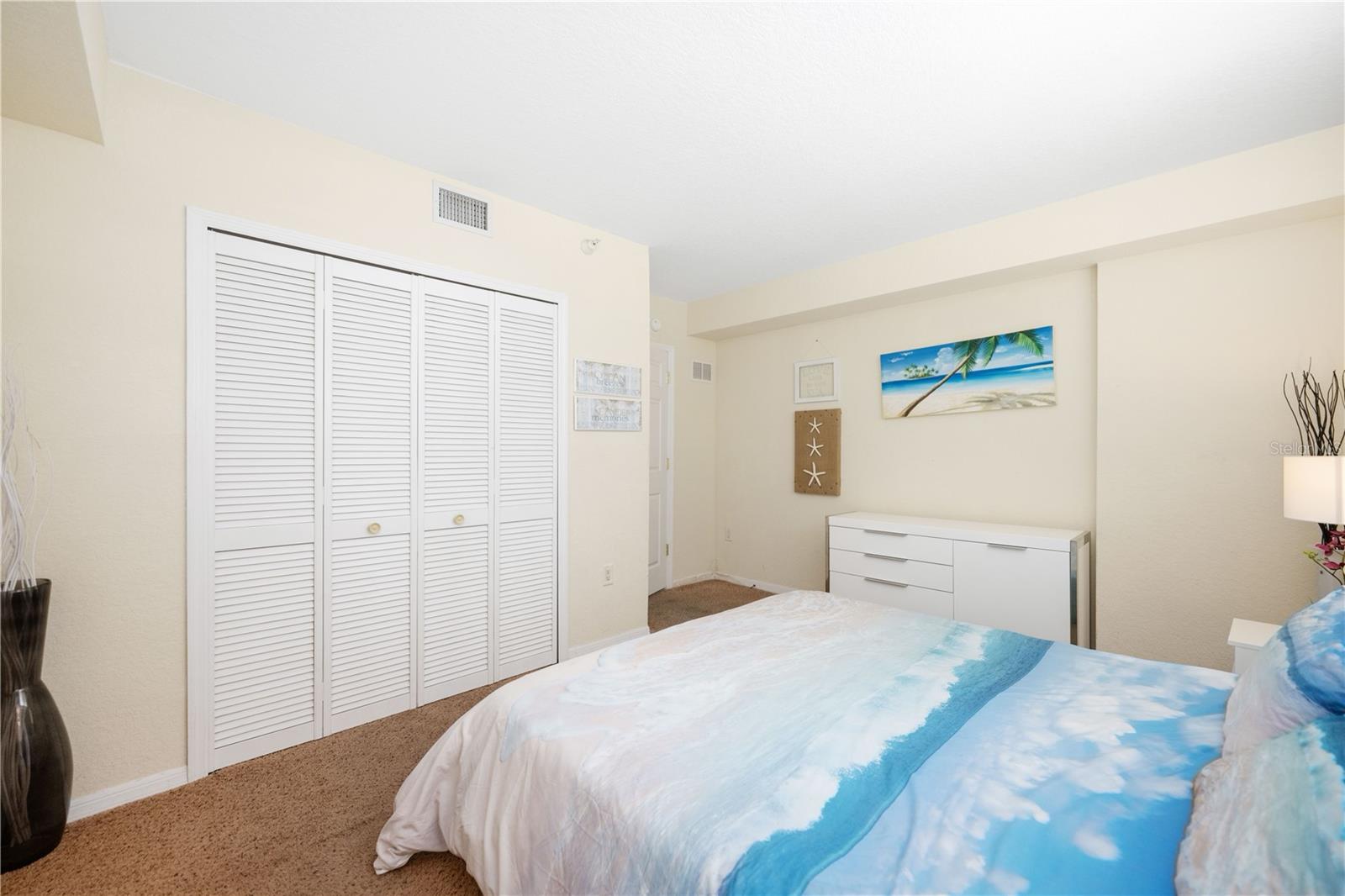 445 HAMDEN DR #302, CLEARWATER BEACH, FL, 33767