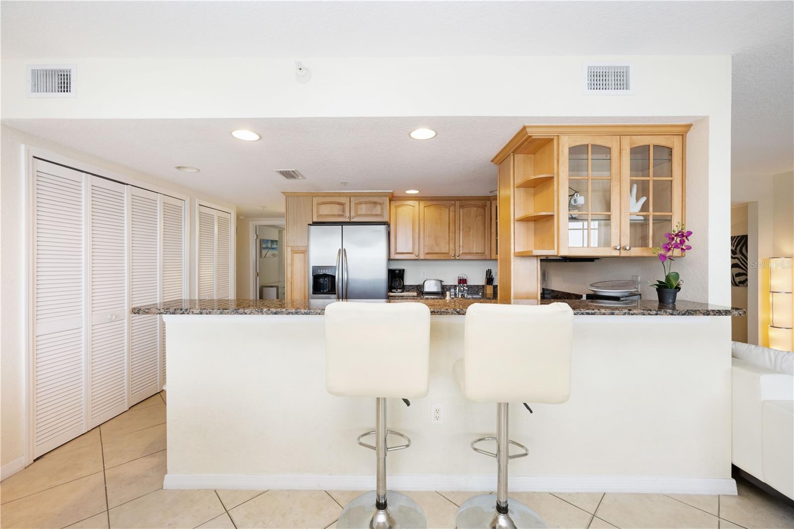 445 HAMDEN DR #302, CLEARWATER BEACH, FL, 33767