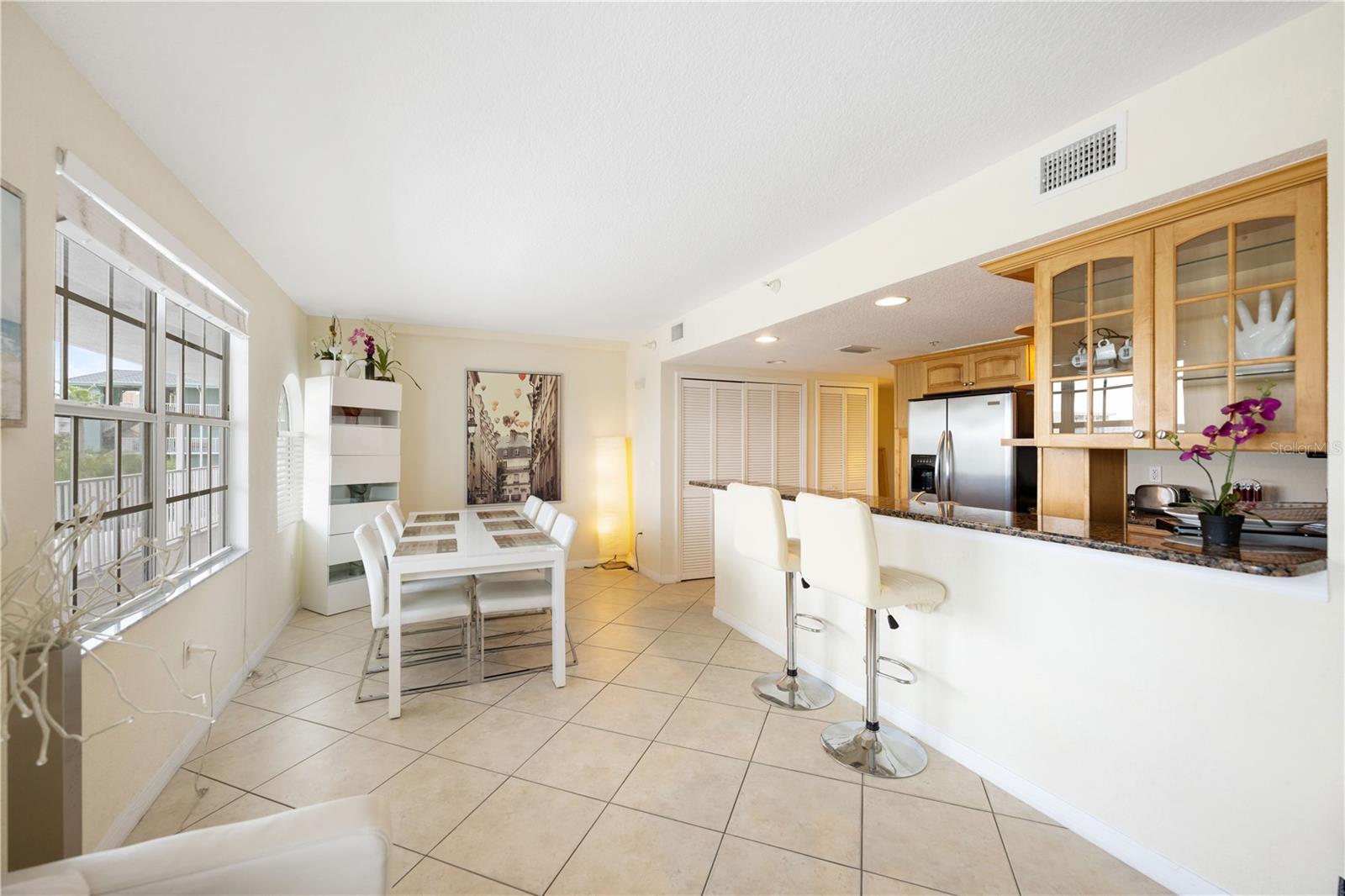 445 HAMDEN DR #302, CLEARWATER BEACH, FL, 33767