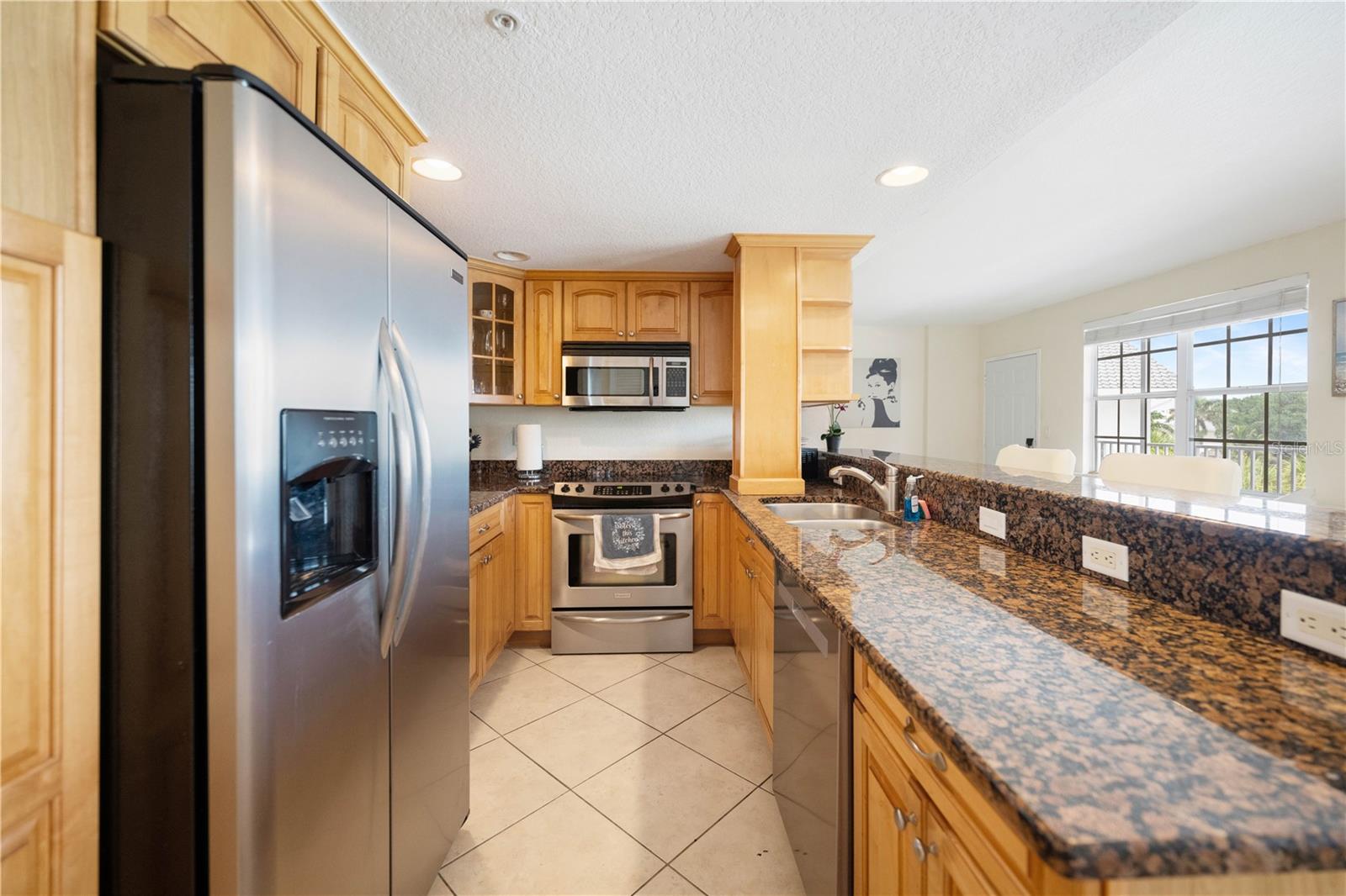 445 HAMDEN DR #302, CLEARWATER BEACH, FL, 33767