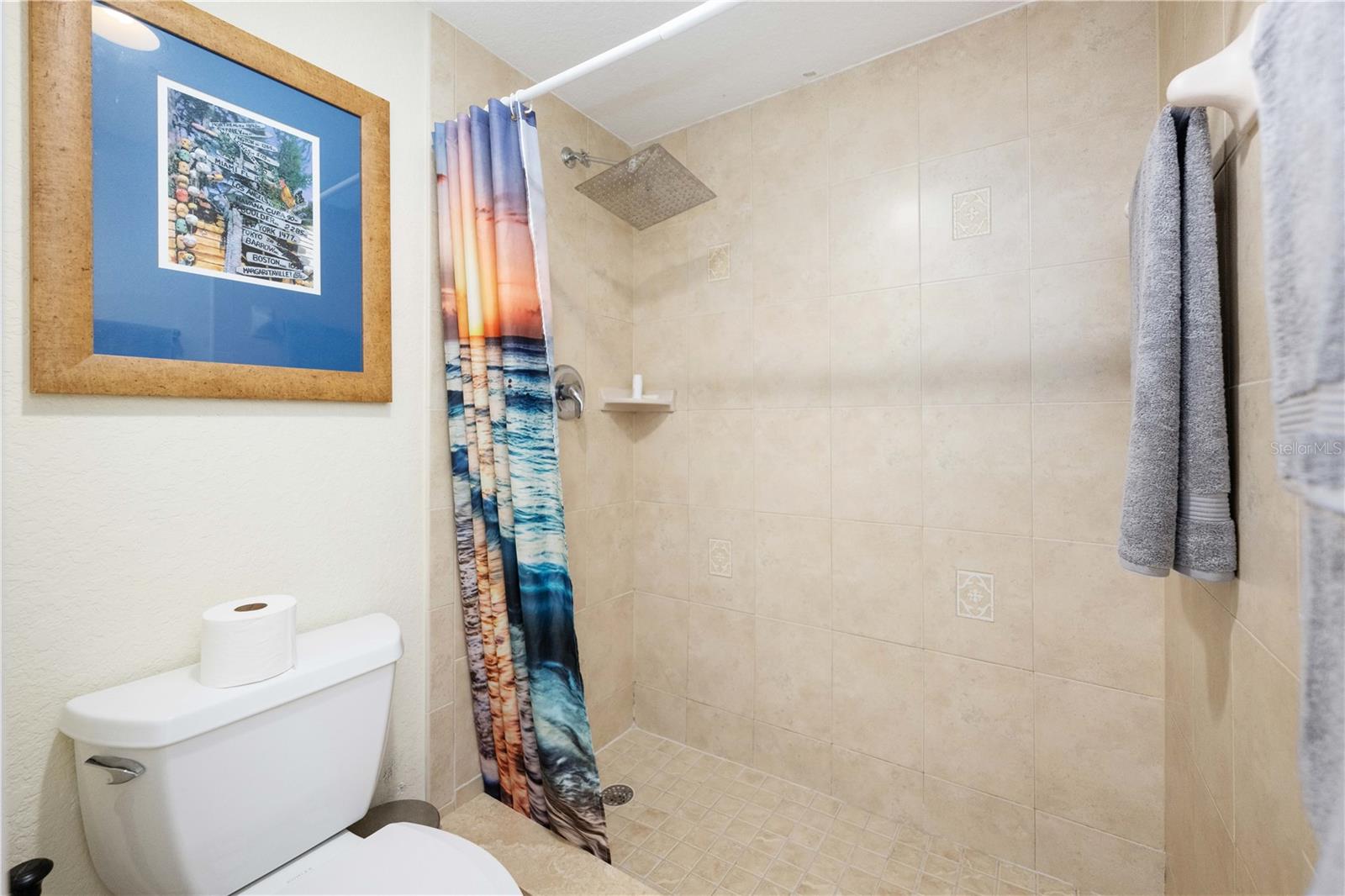 445 HAMDEN DR #302, CLEARWATER BEACH, FL, 33767