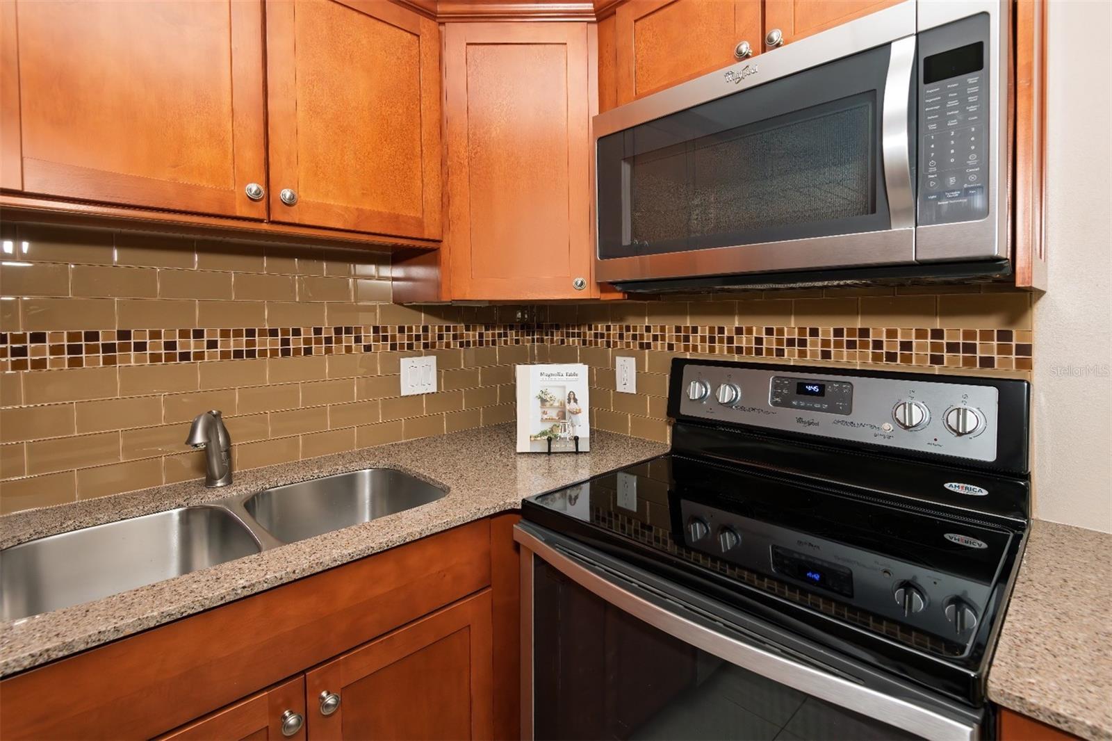 3933 COLERIDGE PL, SARASOTA, FL, 34241