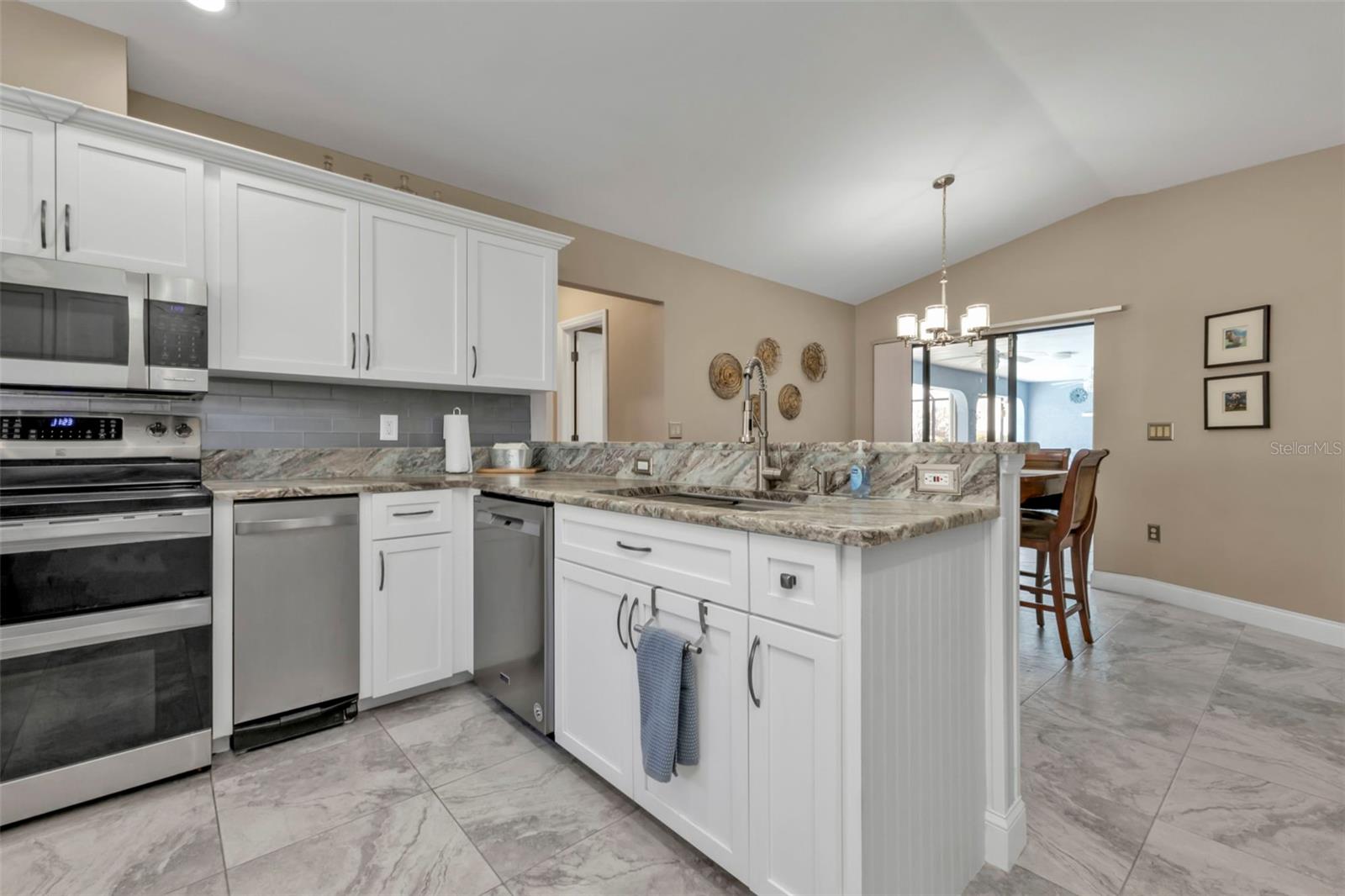 2328 BONN CT, PUNTA GORDA, FL, 33983