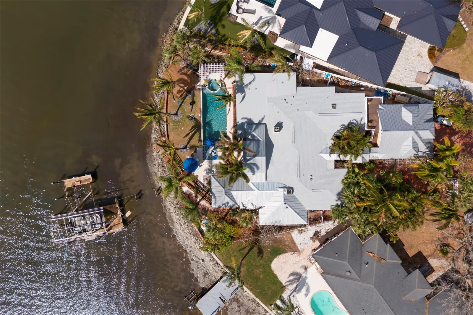 1828 VENETIAN POINT DR, CLEARWATER, FL, 33755