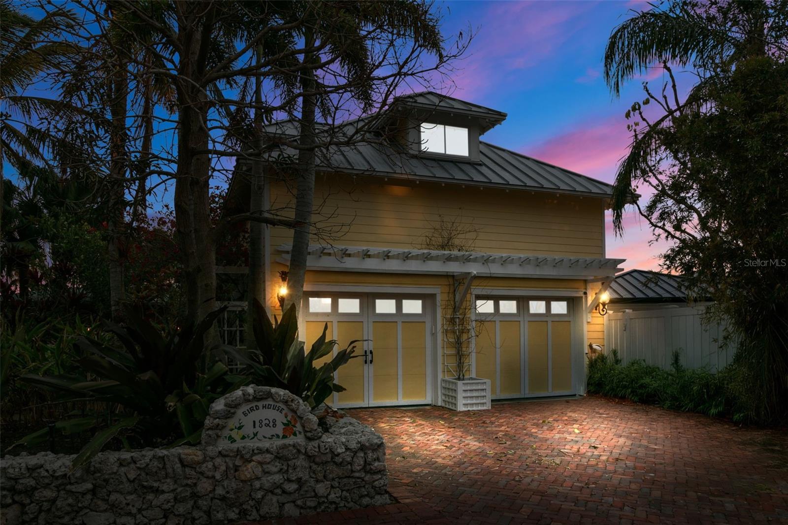 1828 VENETIAN POINT DR, CLEARWATER, FL, 33755