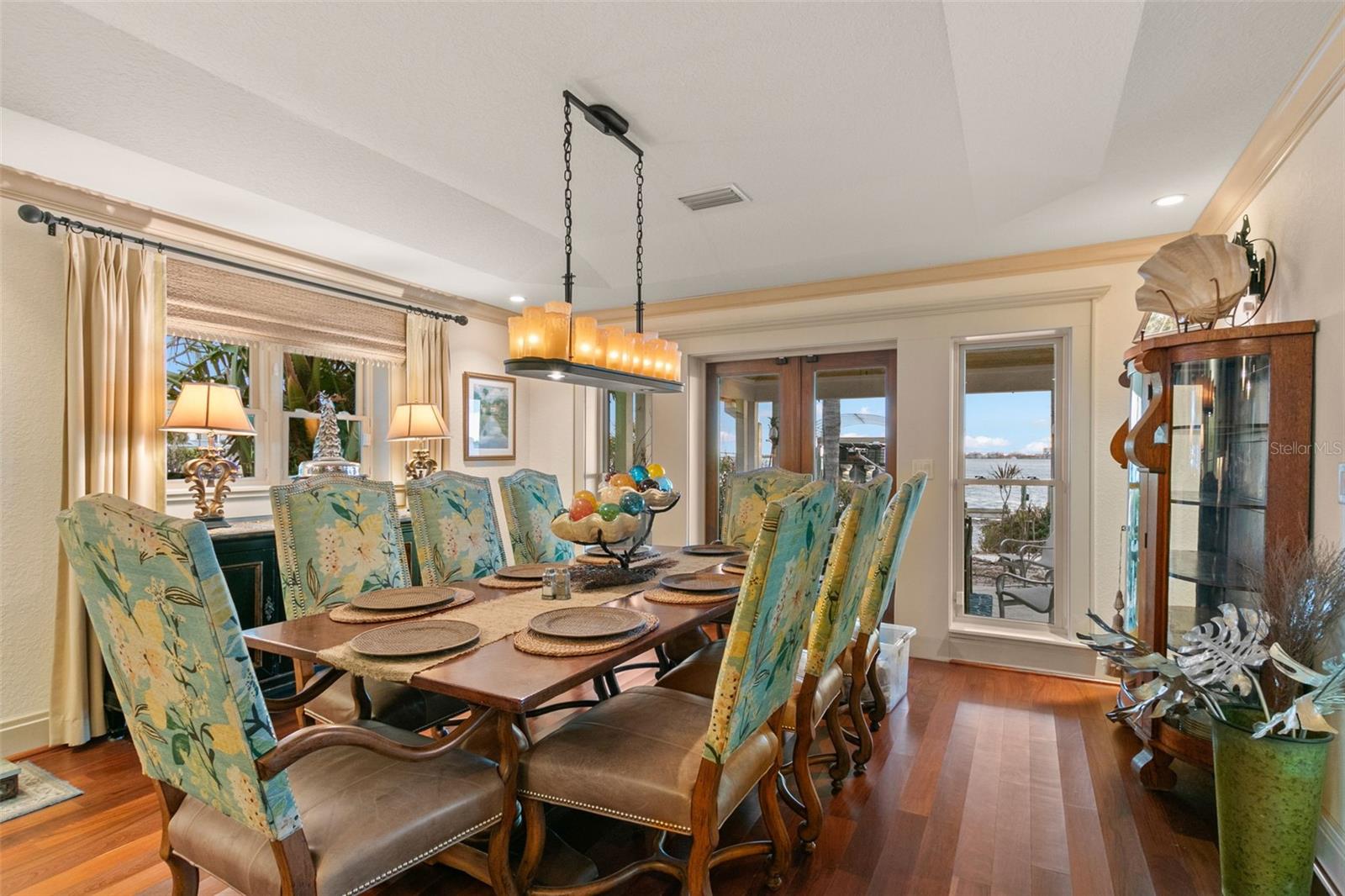 1828 VENETIAN POINT DR, CLEARWATER, FL, 33755