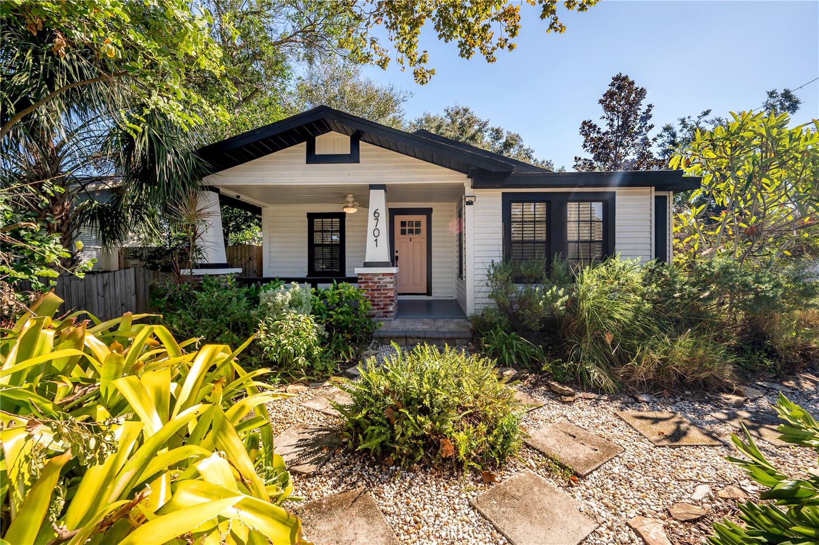 6701 N BRANCH AVE, TAMPA, FL, 33604