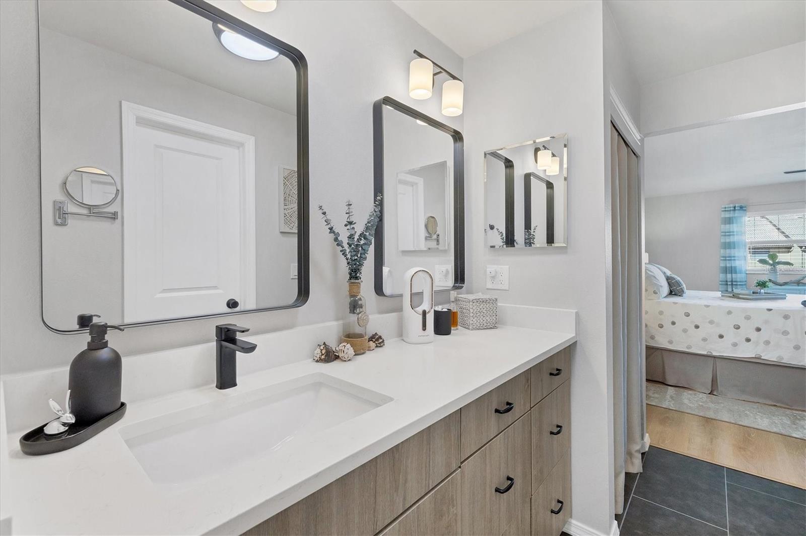 400 MISSION TRL E #D, VENICE, FL, 34285