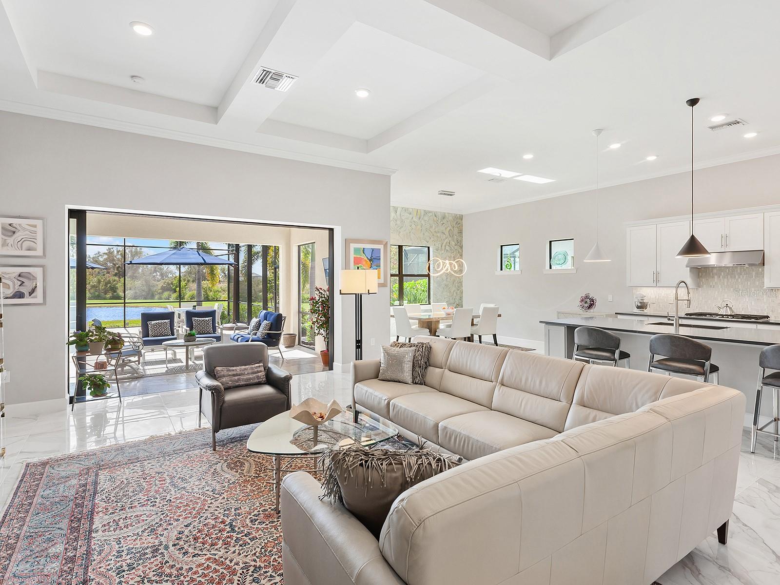 7989 GRANDE SHORES DR, SARASOTA, FL, 34240