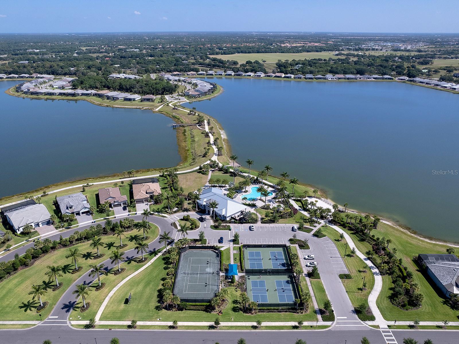 7989 GRANDE SHORES DR, SARASOTA, FL, 34240