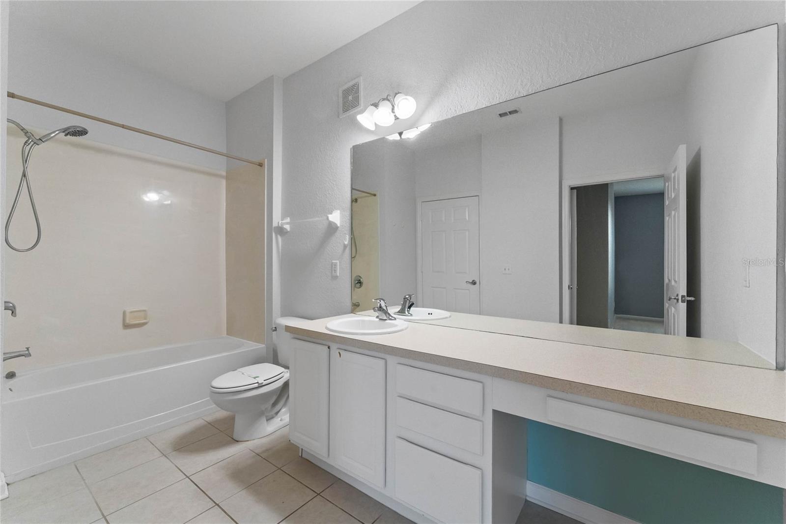 2484 SAN TECLA ST #304, ORLANDO, FL, 32835