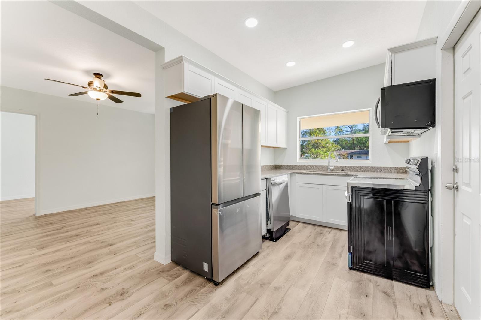 612 BIG TREE RD, SOUTH DAYTONA, FL, 32119
