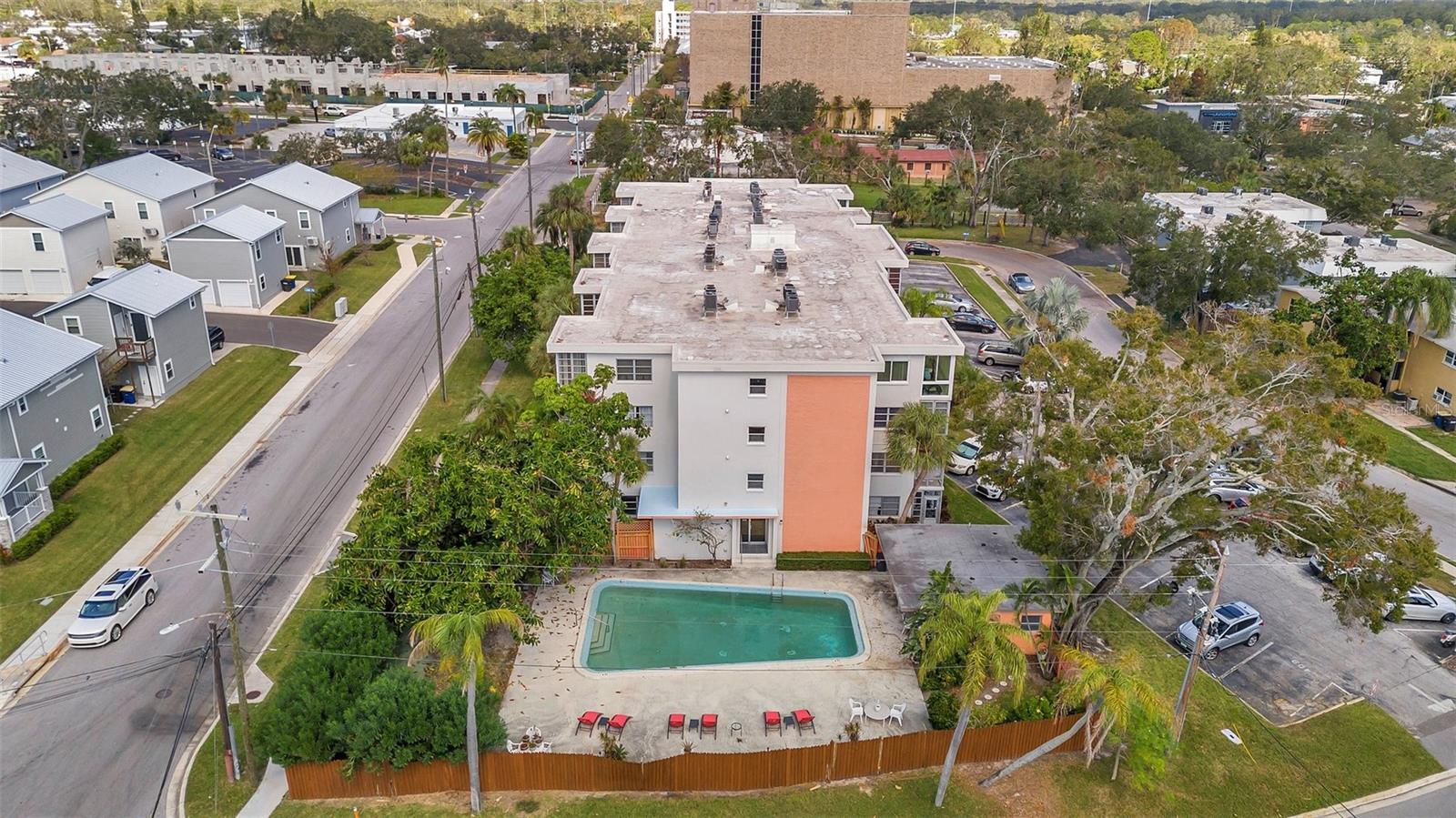 100 WAVERLY WAY #307, CLEARWATER, FL, 33756