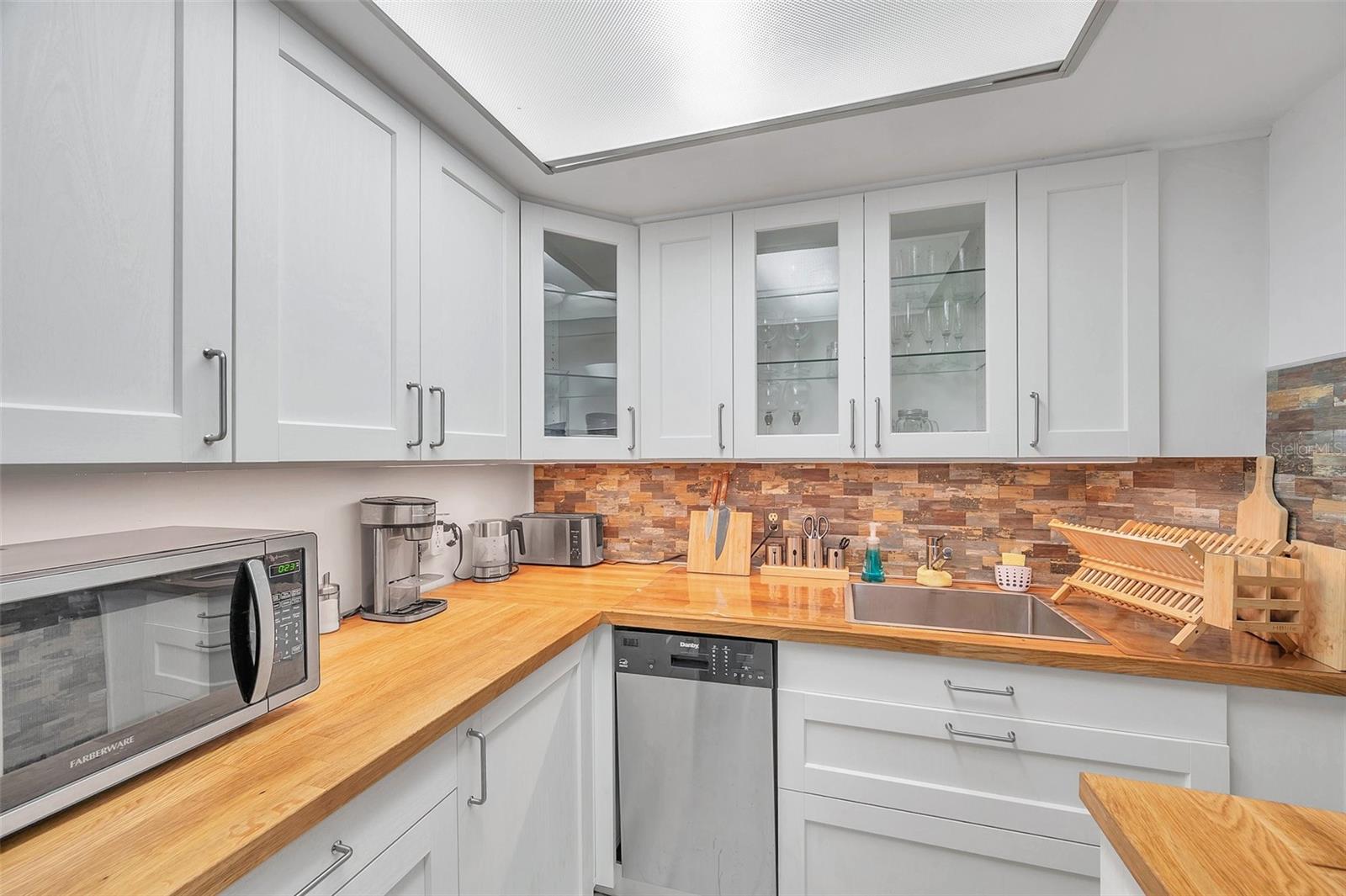100 WAVERLY WAY #307, CLEARWATER, FL, 33756