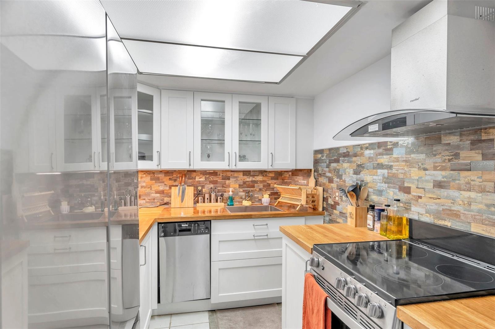 100 WAVERLY WAY #307, CLEARWATER, FL, 33756