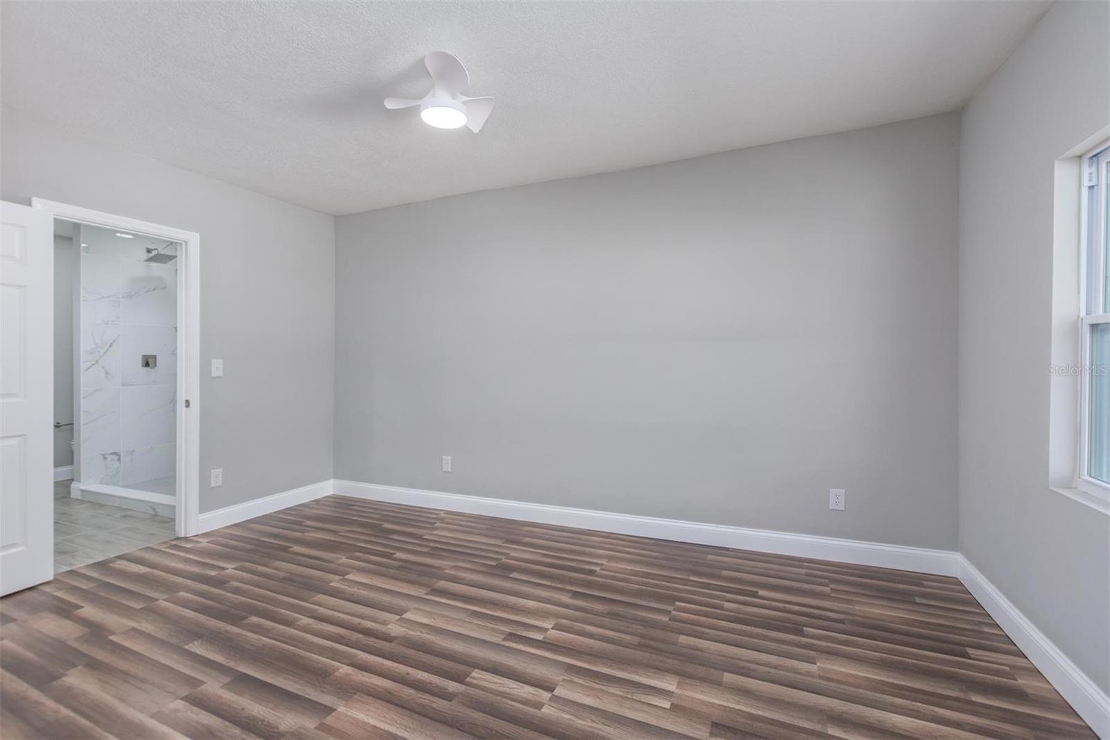 312 N THOMPSON RD, APOPKA, FL, 32703