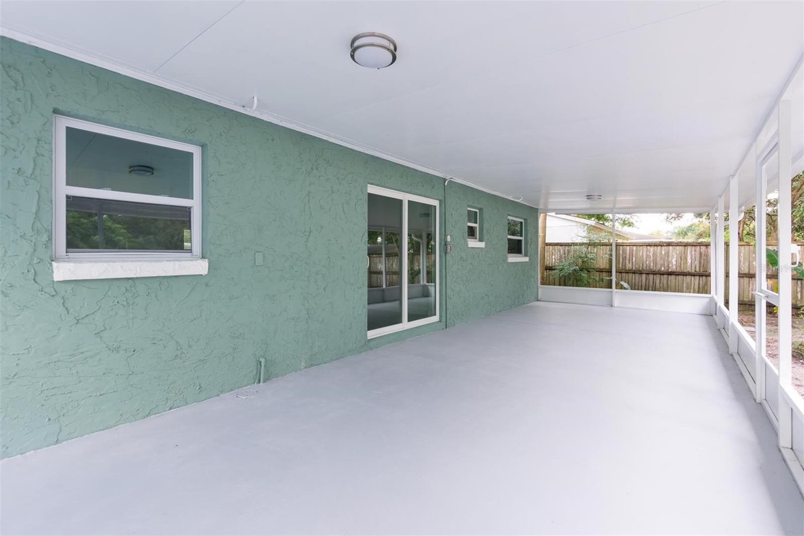 312 N THOMPSON RD, APOPKA, FL, 32703
