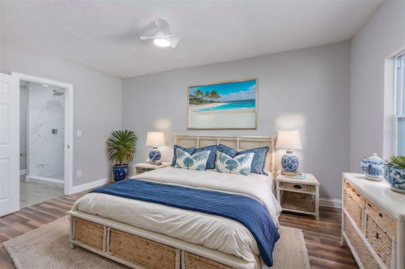 312 N THOMPSON RD, APOPKA, FL, 32703
