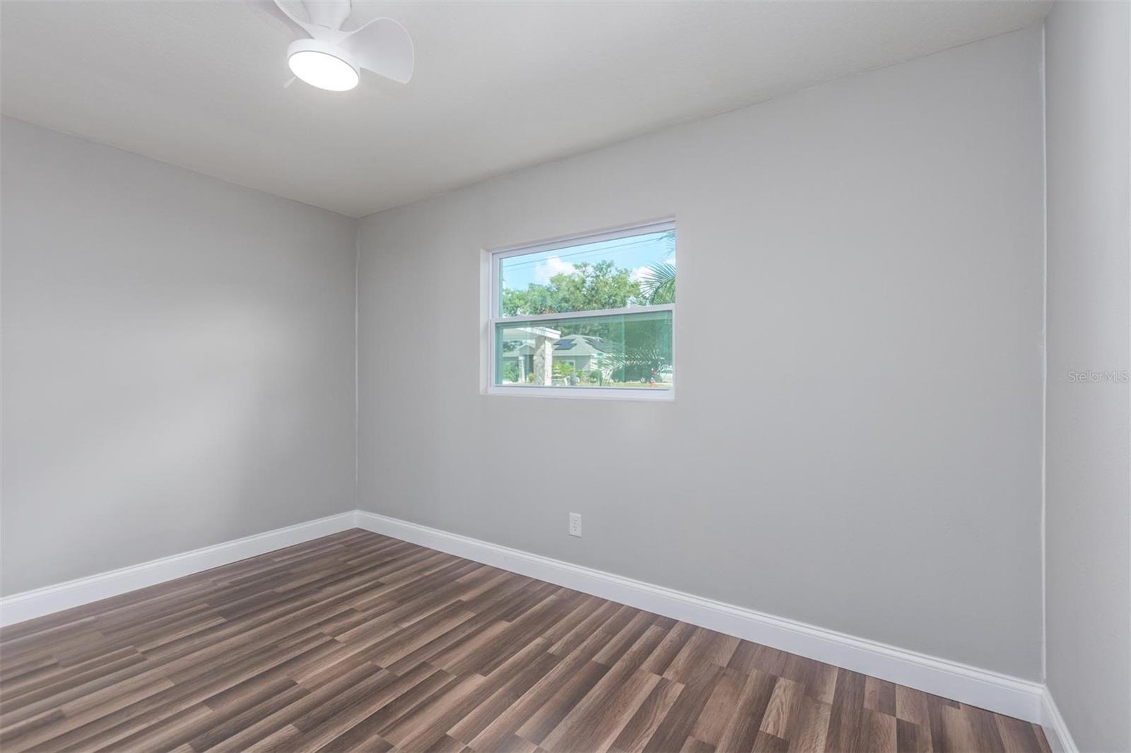 312 N THOMPSON RD, APOPKA, FL, 32703