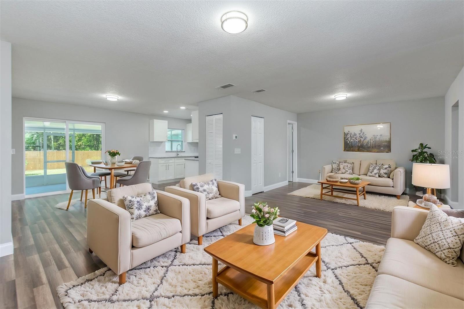 312 N THOMPSON RD, APOPKA, FL, 32703