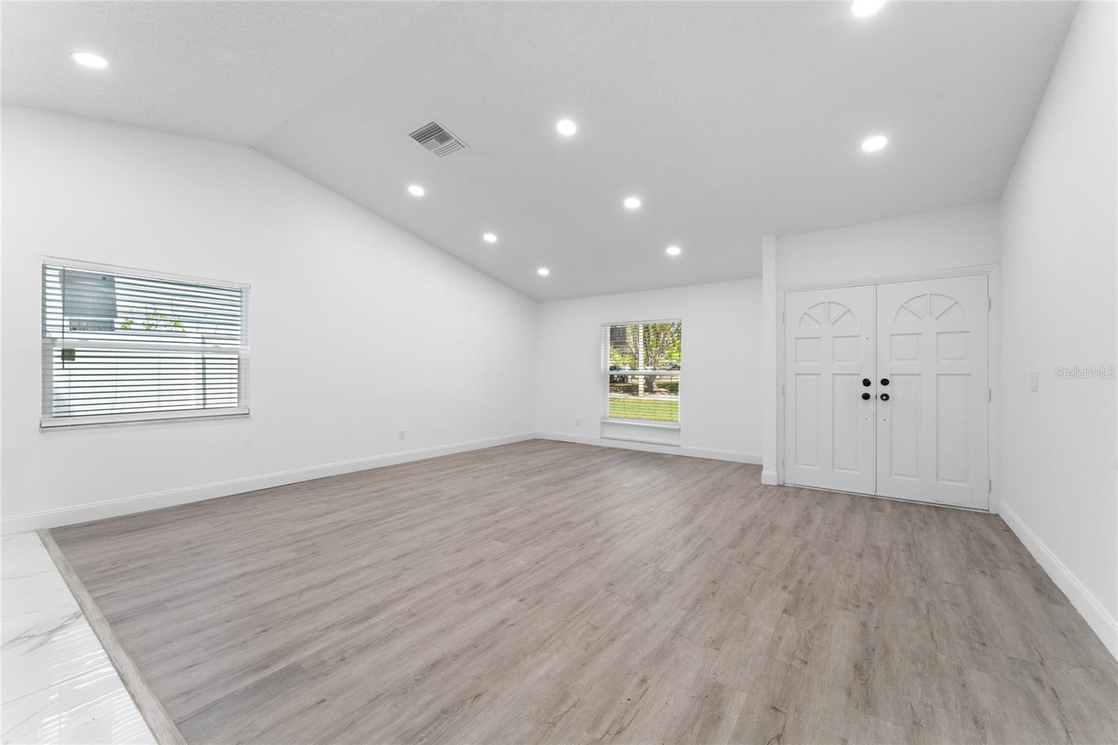 705 VANDERGRIFT DR, OCOEE, FL, 34761