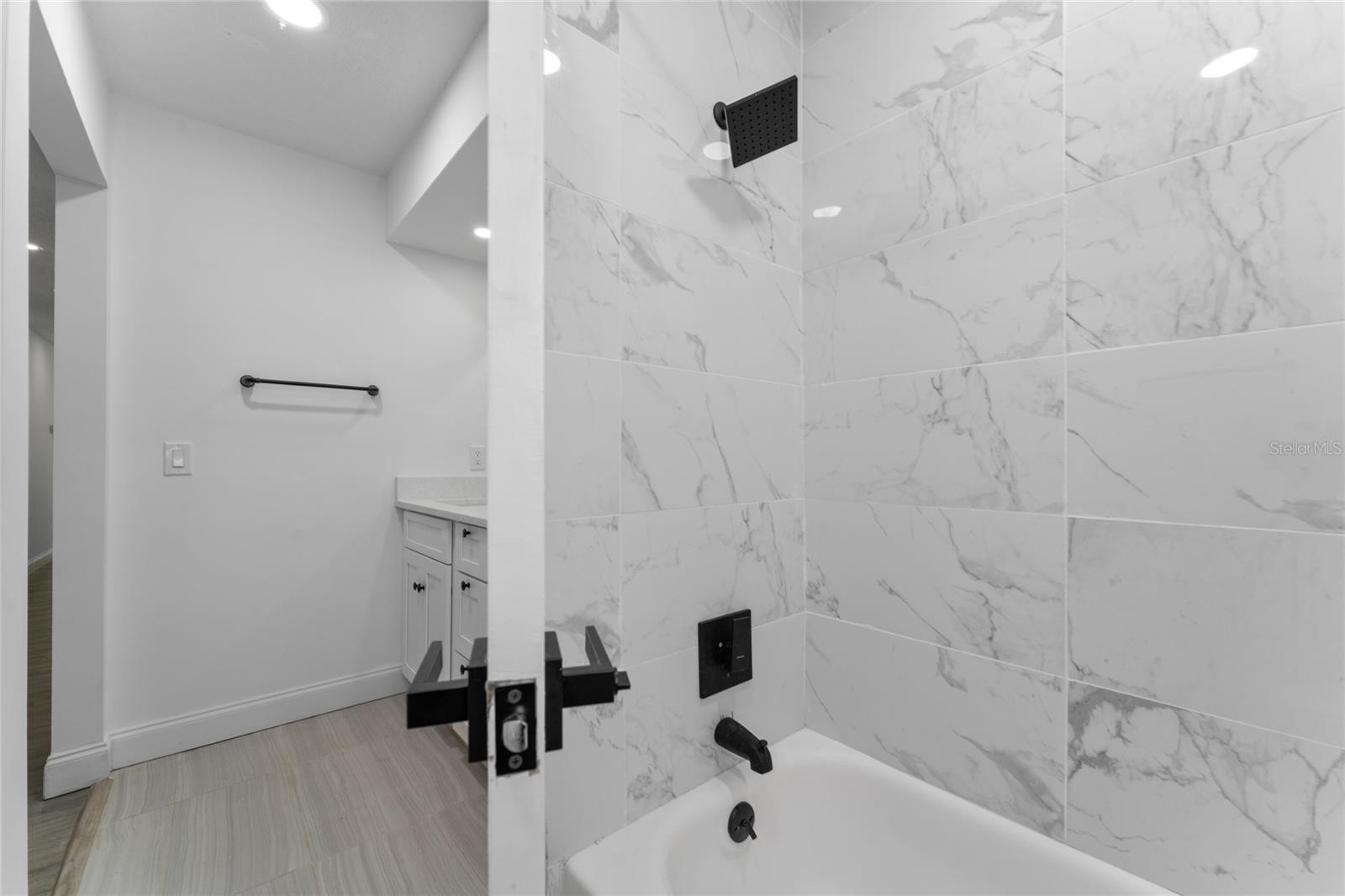 705 VANDERGRIFT DR, OCOEE, FL, 34761