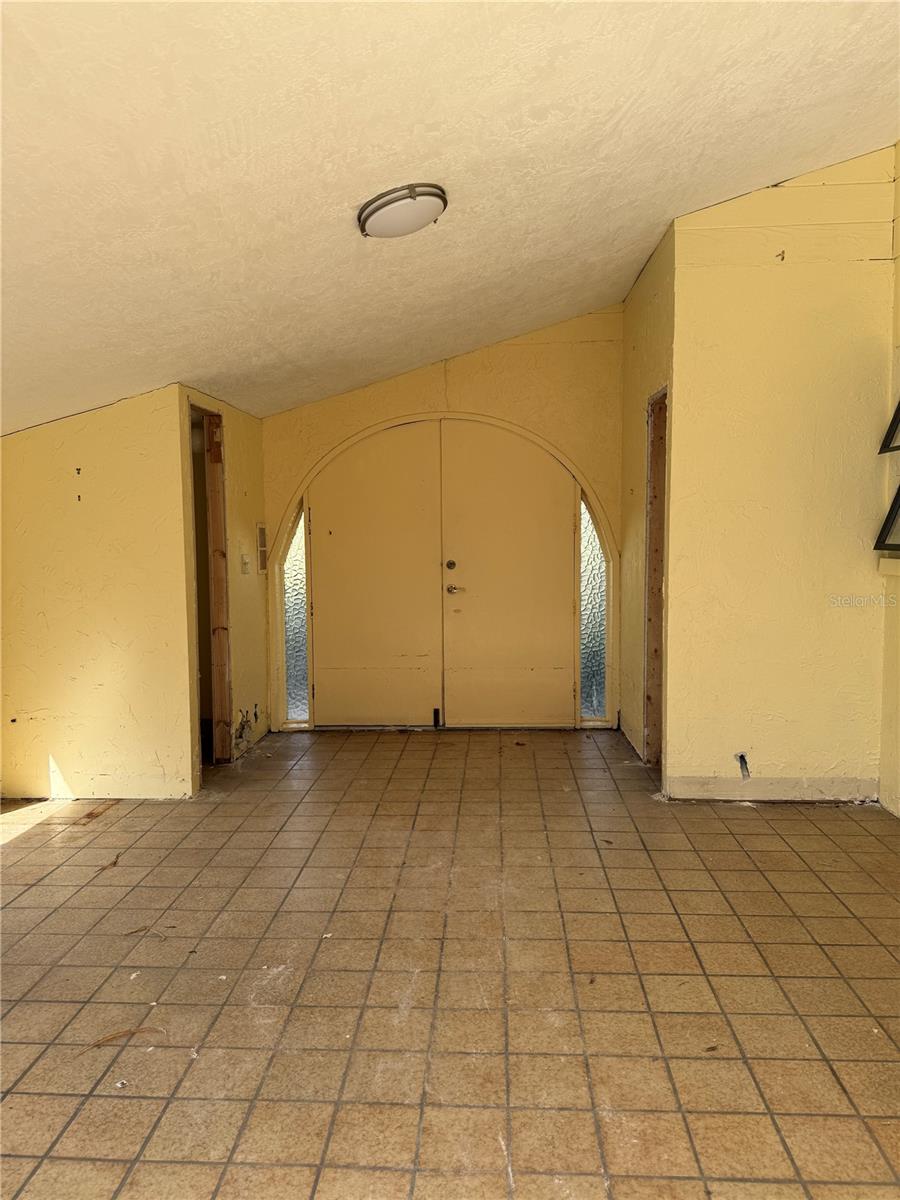 64 INNESS DR, TARPON SPRINGS, FL, 34689